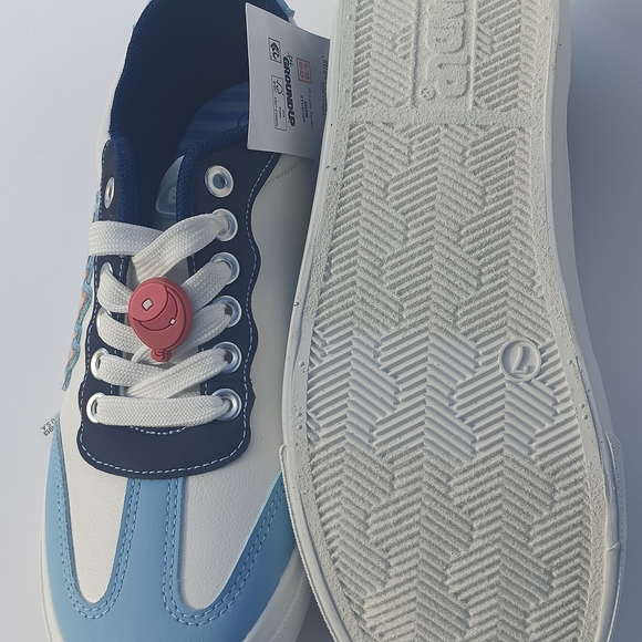 Bluey Girls Boys Sneakers Youth Size 7 White Light Blue Cartoon Casual Shoes NWT - Picture 8 of 10